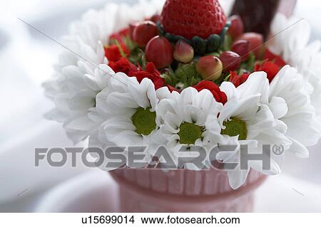 Picture - Candle. Fotosearch