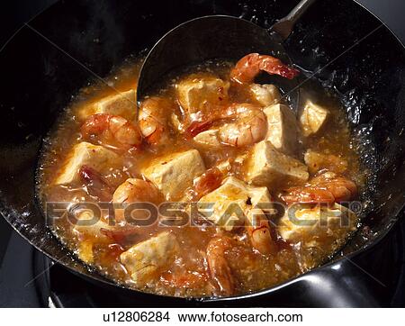 Picture - Tofu and shrimp with chili sauce. Fotosearch