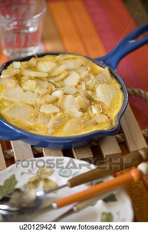 Picture - Spanish omelet. Fotosearch