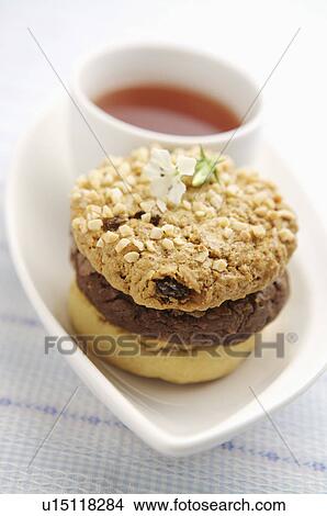 Picture - Biscuit. Fotosearch