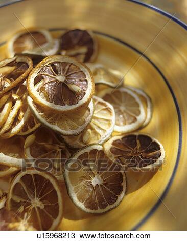 Stock Image - getrocknete Zitronenscheiben. Fotosearch