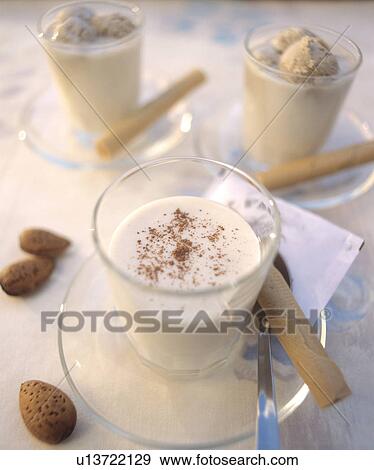 Stock Photo - Mandelmilch, Milch. Fotosearch