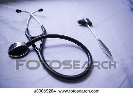Picture - Stethoscope and reflex hammer. Fotosearch