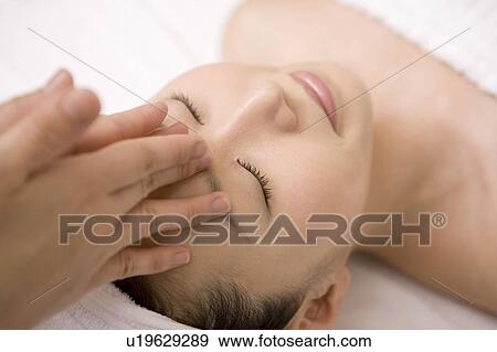 Stock Photo - Beautytreatment. Fotosearch