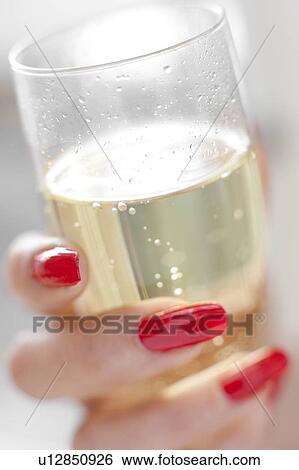 Stock Illustration - Glass of Champagne. Fotosearch
