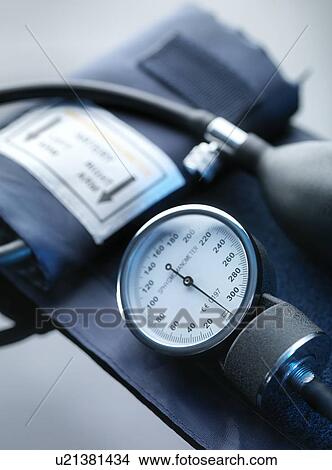 Stock Illustration - Blood pressure gauge. Fotosearch