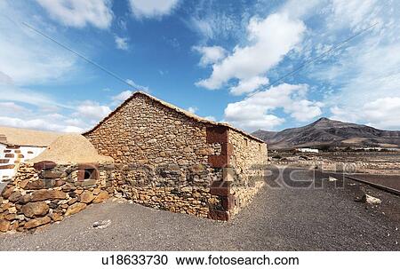 African farmhouse View Large Illustration Clipart - African farmhouse. Fotosearch