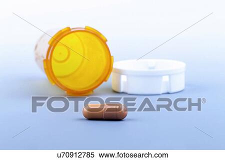 Stock Illustration - Pill and bottle. Fotosearch