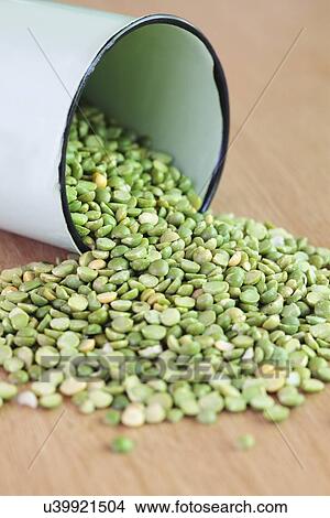Green split peas View Large Illustration Stock Illustration - Green split peas. Fotosearch