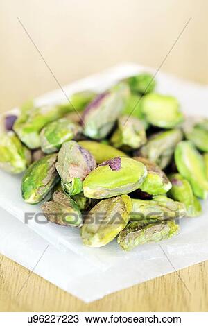 Pistachio nuts View Large Illustration Drawing - Pistachio nuts. Fotosearch