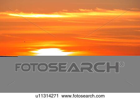 Sunset Beach Scene View Large Illustration Clip Art - Sunset Beach Scene. Fotosearch