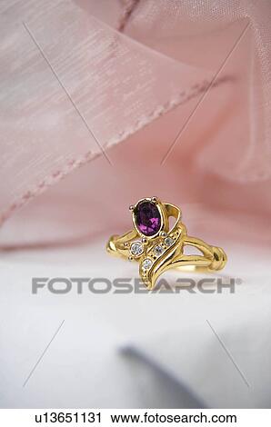Stock Image - Ring. Fotosearch