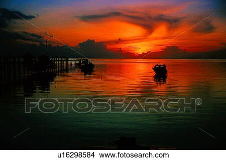 Picture - Ocean, Diving Vacation, Sunset, Nature landscape, Sunset in Anilao, Sea, Anilao. Fotosearch