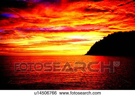 Sea, Diving Vacation, Nature landscape, Blue, Sunset in Tunku Abdul Rahman Park, Ocean, Sunset View Large Photo Image Stock Photograph - Sea, Diving Vacation, Nature landscape, Blue, Sunset in Tunku Abdul Rahman Park, Ocean, Sunset. Fotosearch