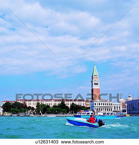 Stock Image - Italy, boat, Europe, travels, tourism, European, scenic spots. Fotosearch