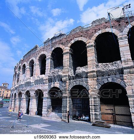Stock Image - Italy, tourism, Venice, sightseeing, scenic spots, Verona, architecture. Fotosearch