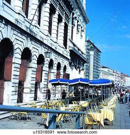 Stock Image - travels, a trip, architecture, Italy, scenic spots, Europe, sightseeing. Fotosearch