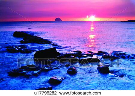 Stock Image - Rock, Discovery of Nature, Keelung, Seas, Waves, Natural landscape, Taiwan. Fotosearch