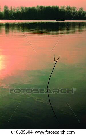 Scenery, Rivers, Ponds, Recreation, Creeks, Sea, Pond View Large Photo Image Picture - Scenery, Rivers, Ponds, Recreation, Creeks, Sea, Pond. Fotosearch