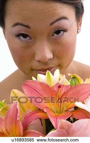 Stock Photography - Bride with bouquet. Fotosearch