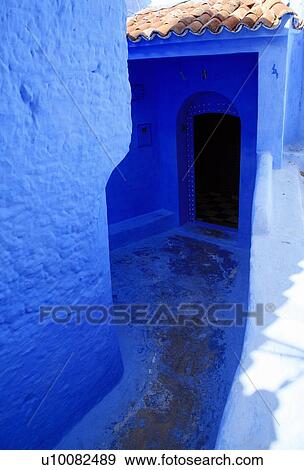 Doorway at end of alley View Large Photo Image Stock Photo - Doorway at end of alley. Fotosearch