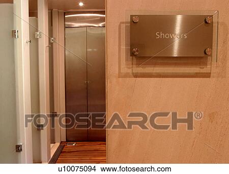 Picture - Sign indicating showers. Fotosearch