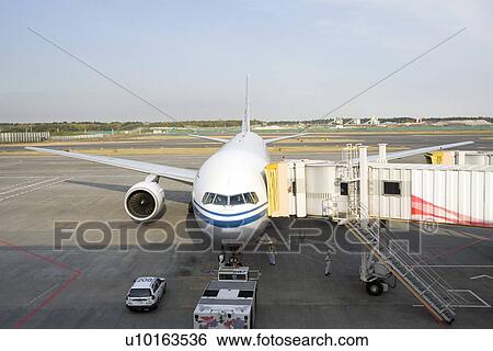 Stock Photograph - Japan, Tokyo, Urban Scene. Fotosearch