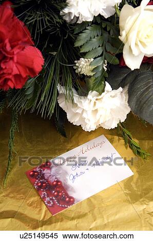 holiday floral arrangements