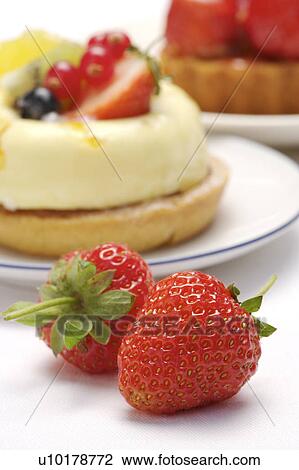 Stock Image - Close-Up, Medium Group of Objects, Indoors. Fotosearch