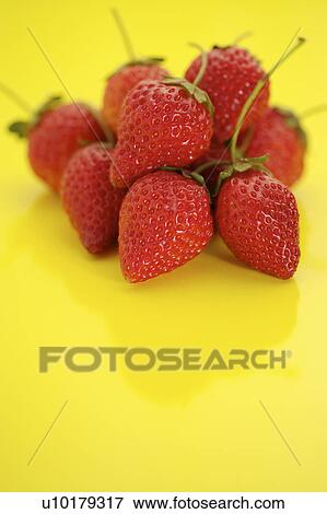 Close-Up, Medium Group of Objects, Indoors View Large Photo Image Stock Photo - Close-Up, Medium Group of Objects, Indoors. Fotosearch
