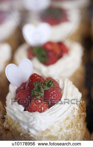 Stock Photograph - Close-Up, Medium Group of Objects, Indoors. Fotosearch