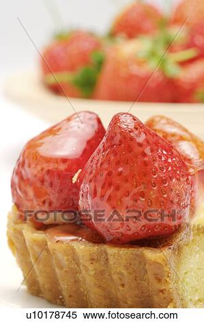 Close-Up, Medium Group of Objects, Indoors View Large Photo Image Stock Photography - Close-Up, Medium Group of Objects, Indoors. Fotosearch