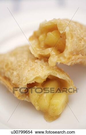 Picture - Apple pie on plate, close-up. Fotosearch