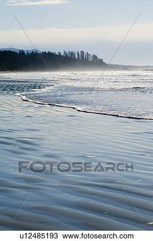 Stock Image - Long Beach, Tofino, Vancouver Island, BC. Fotosearch