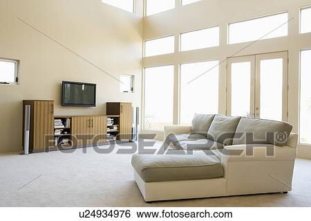 Stock Photograph - Empty living room. Fotosearch