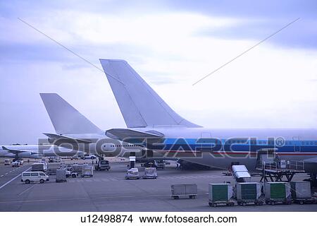 Picture - Airport. Fotosearch