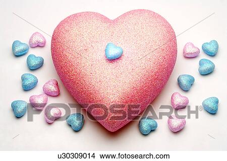 Picture - Heart-shaped objects. Fotosearch