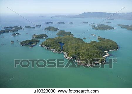 Stock Image - Broken Group Islands, West Coast, Vancouver Island, British Columbia, Canada. Fotosearch