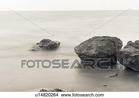 Picture - Lake Erie at Eriestone near Selkirk Ontario, Canada. Fotosearch