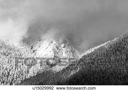 Stock Image - North Shore mountains, Vancouver, BC. Fotosearch