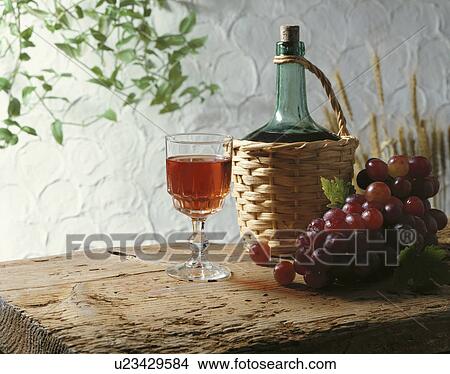 Picture - Red Wine. Fotosearch