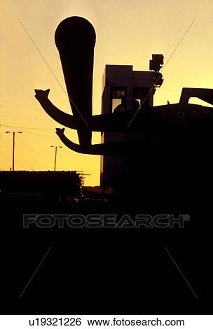 Stock Photograph - Pipeline Construction. Fotosearch