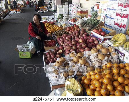 Stock Image - sale, people, korea, person, fruit, food. Fotosearch