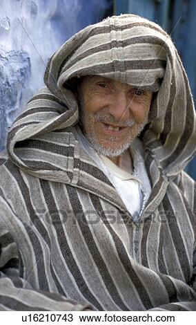 إنسان عجوز المغرب 3348 أسرة ألبوم الصور U16210743 Fotosearch