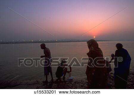 ganges, hindu, edge, worhsipers, peasant, water View Large Photo Image Stock Image - ganges, hindu, edge, worhsipers, peasant, water. Fotosearch