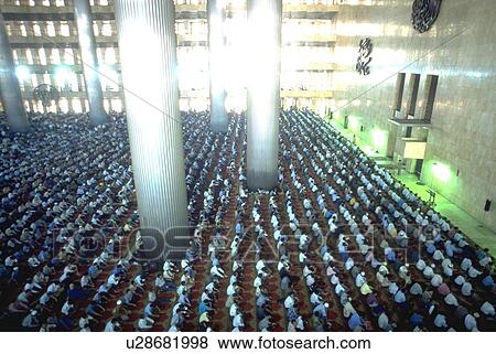 Stock Photo - muslim, indonesian, jakarta, center, mosque, worshipers. Fotosearch