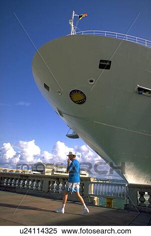 Stock Photography - ocean, juan, san, liner, people. Fotosearch