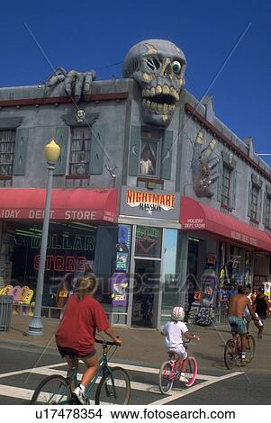 Picture - virginia, haunted, horrors, house, fun, nightmare. Fotosearch