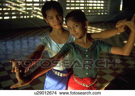 Picture - art, people, beauty, dance, sport, family. Fotosearch
