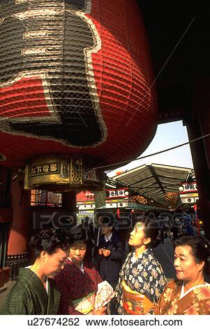Stock Image - entrance, japanese, temple, asakusa, tourist, people. Fotosearch